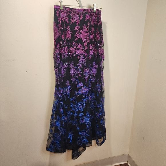 ELLIE WILD Mon Cheri Black and Purple High-Low Trumpet Maxi Skirt  Size 8 - Picture 6 of 11